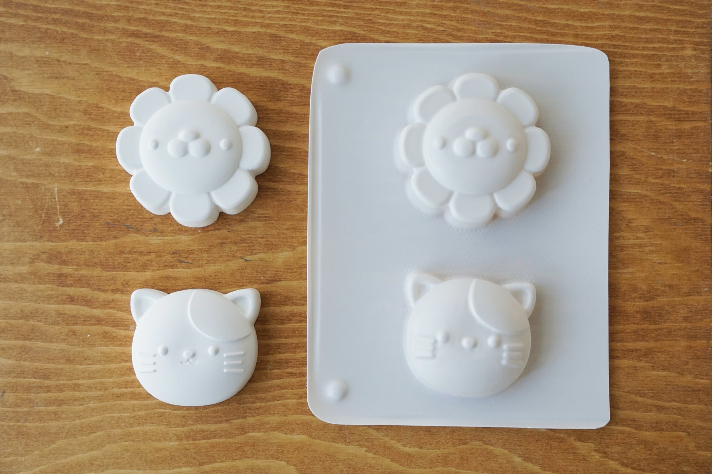 獅子及小貓膠模具 Lion & Cat Plastic Moulds